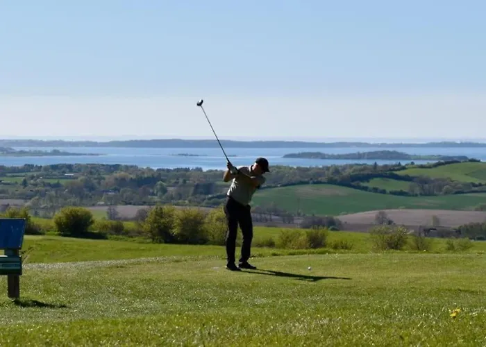 Modern Nordic Near And Svanninge Hills With Free Parking *